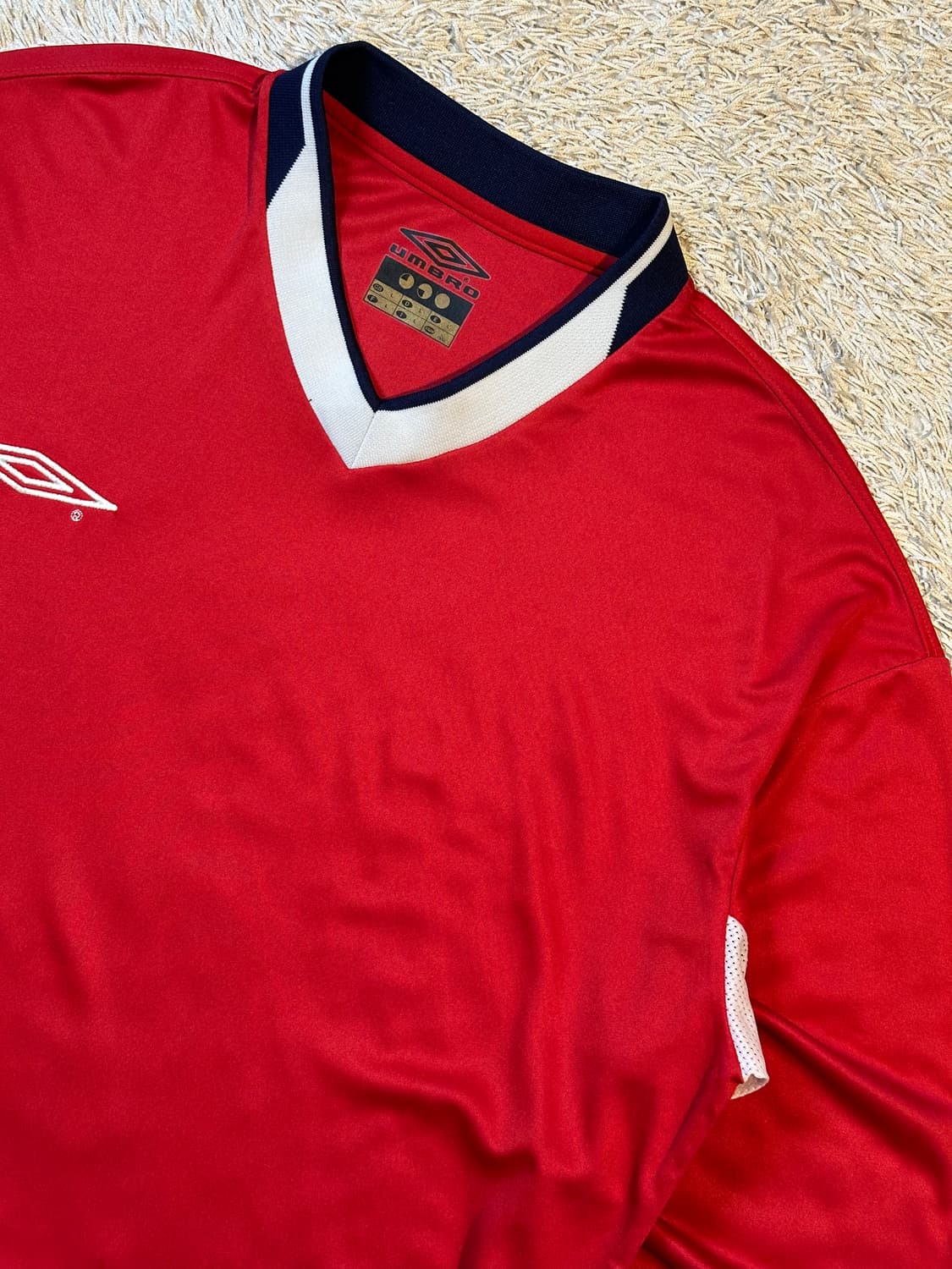 엄브로 UMBRO 올드스쿨 트레이닝 탑 긴팔 티셔츠 레드 상품이미지2