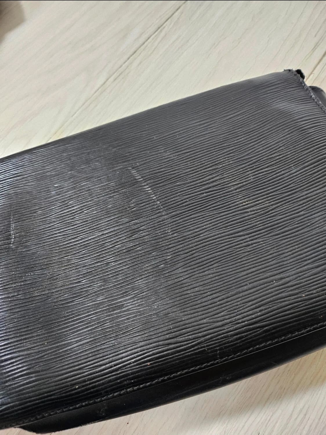 급처) 루이비통 에삐 블랙 클러치백 (정품 100%) 상품이미지7