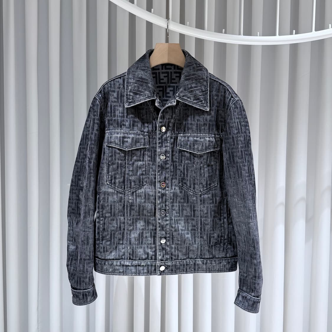 (S+ / 48) / 펜디 FF 자카드 블랙 데님 자켓 상품이미지1