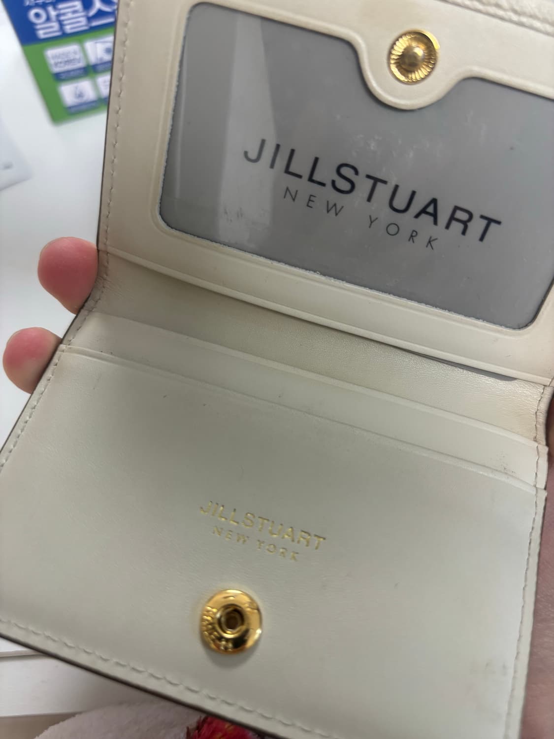 질스튜어트 반지갑 판매합니다 상품이미지2