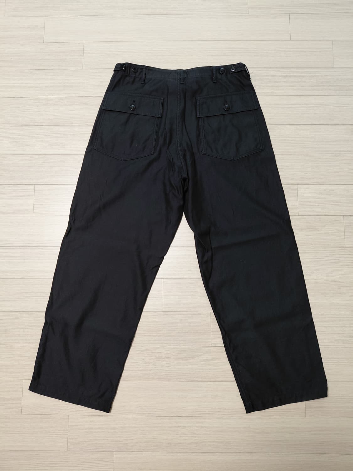 [5] 인테림 기자 사틴 베이커 팬츠 블랙 상품이미지2