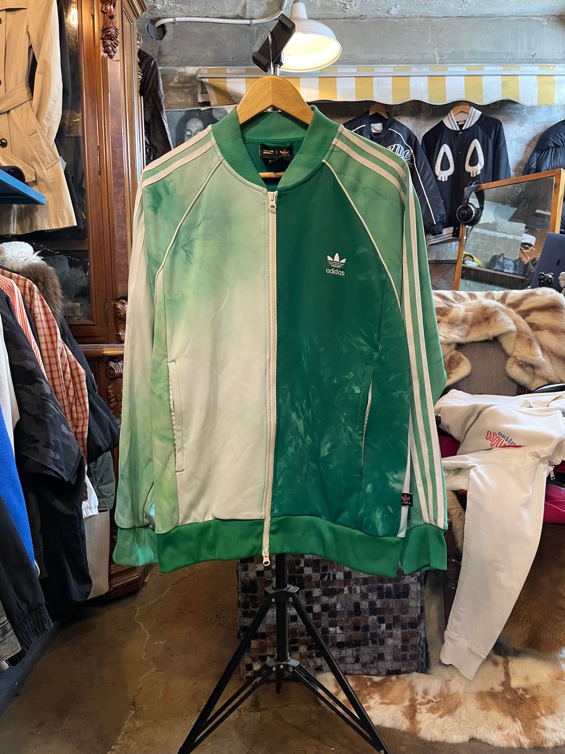 아디다스 X 퍼렐 윌리엄스 타이다이 트랙탑 저지 자켓 그린 상품이미지1