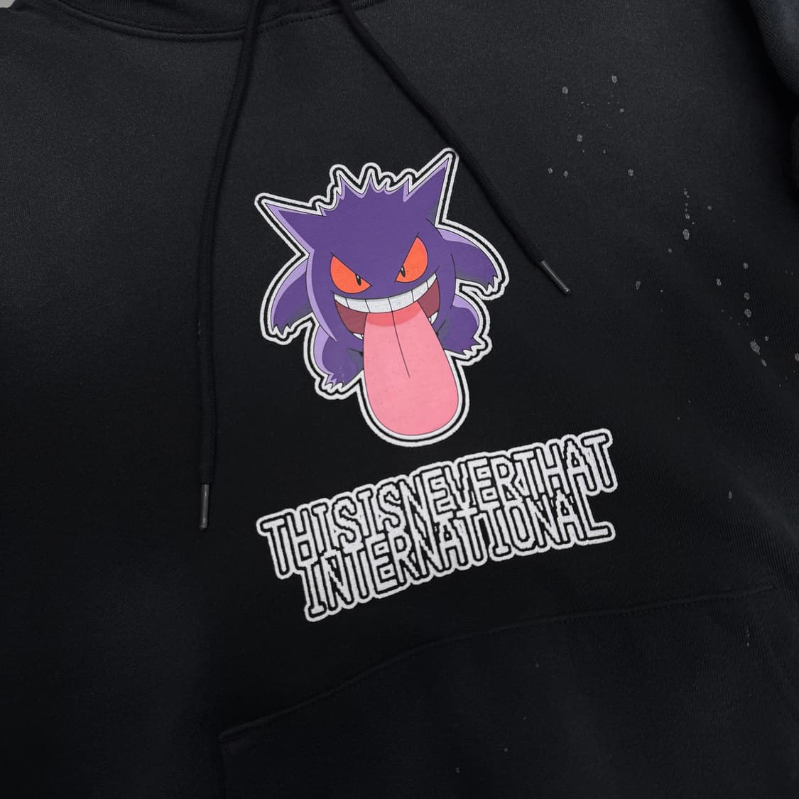 디스이즈네버댓 X 포켓몬 페이딩 팬텀 후드티 블랙 상품이미지4
