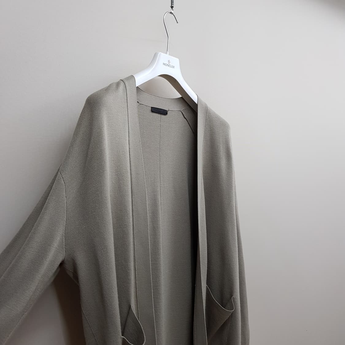 질스튜어트 2022 울소재 오픈 가디건 L사이즈 상품이미지3