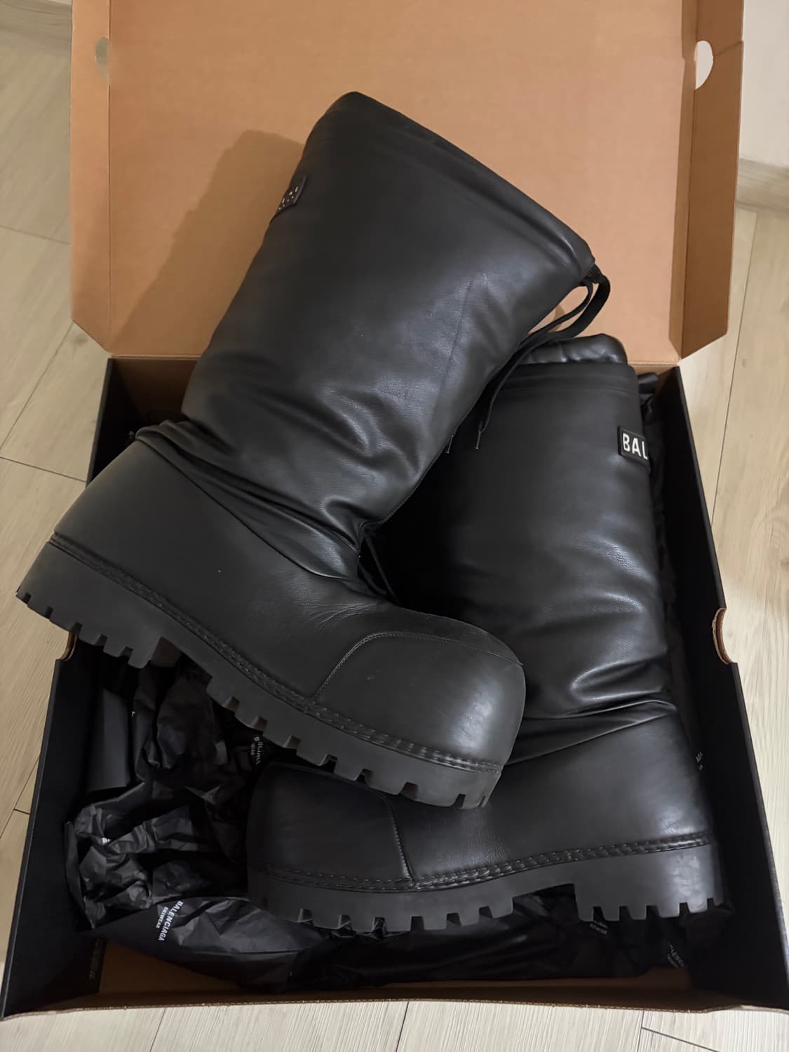 발렌시아가 스키부츠 레더 하이 상품이미지1