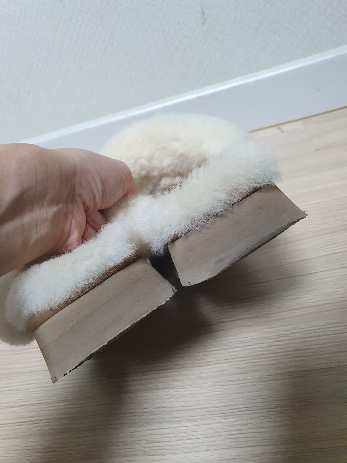 어그 디스케트 털 슬리퍼 250 상품이미지6