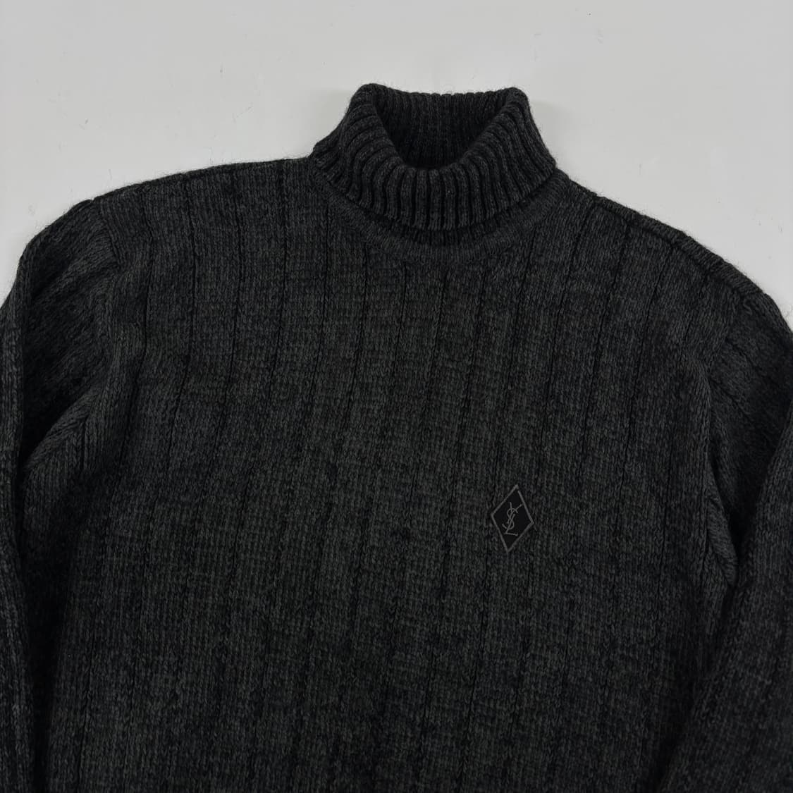 입생로랑 폴라넥 니트  상품이미지2