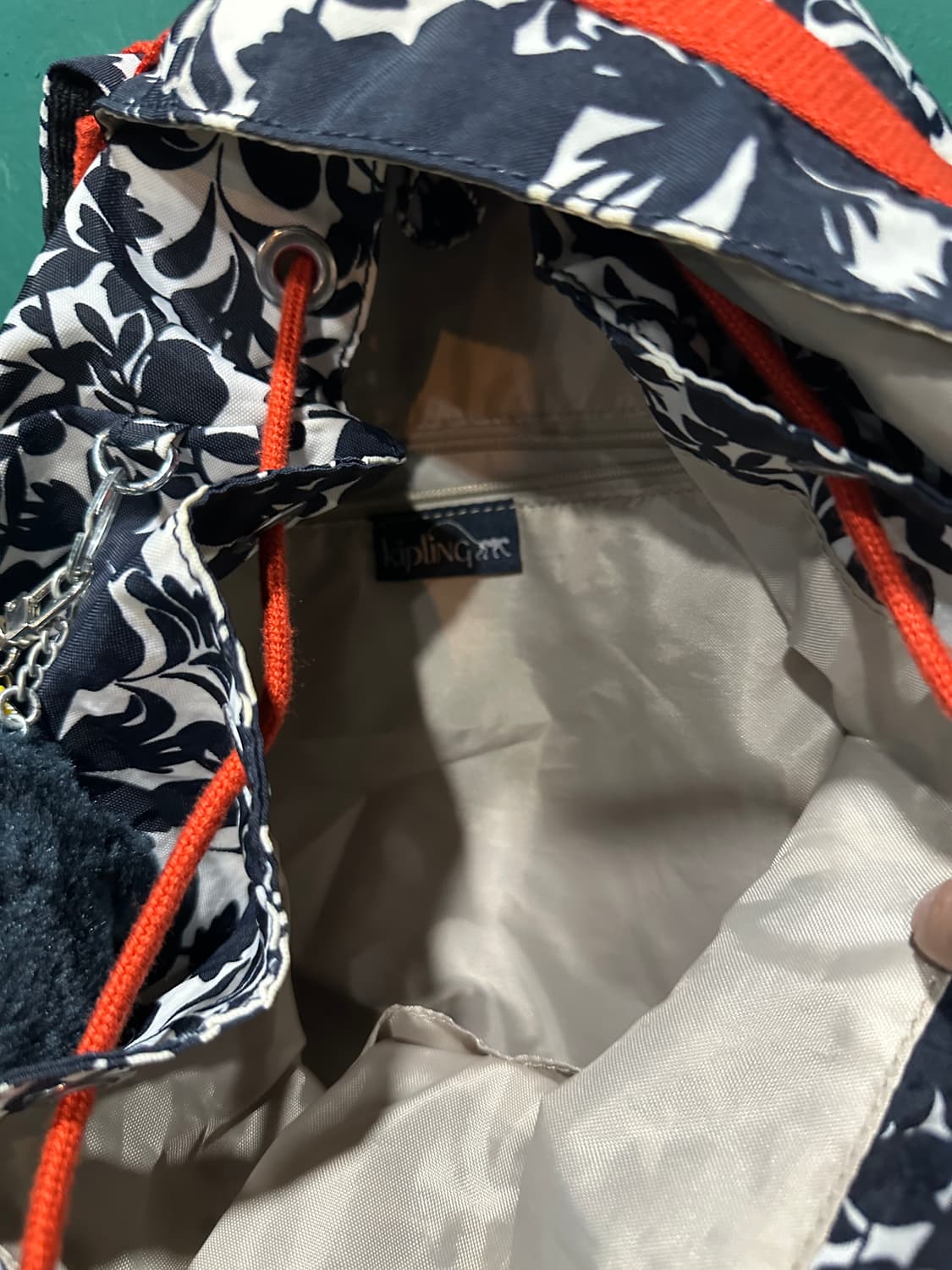 키플링 패턴 백팩 상품이미지4