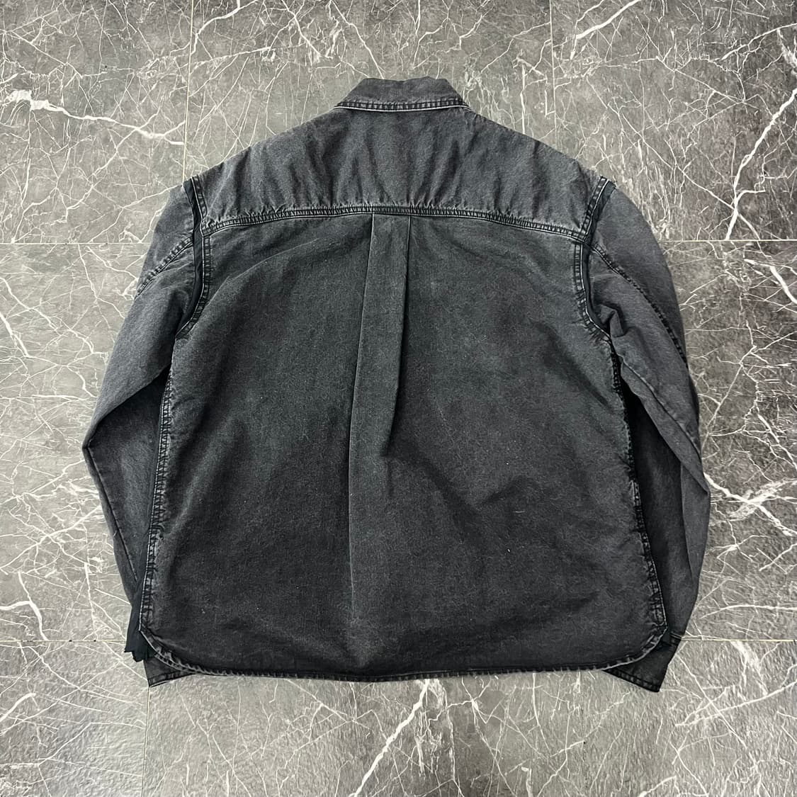 준지 투포켓 레이어드 배색 레이어드 데님 셔츠 블랙 상품이미지3