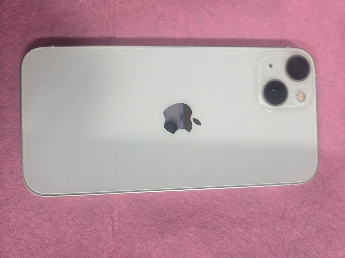 아이폰13 화이트 상품이미지4