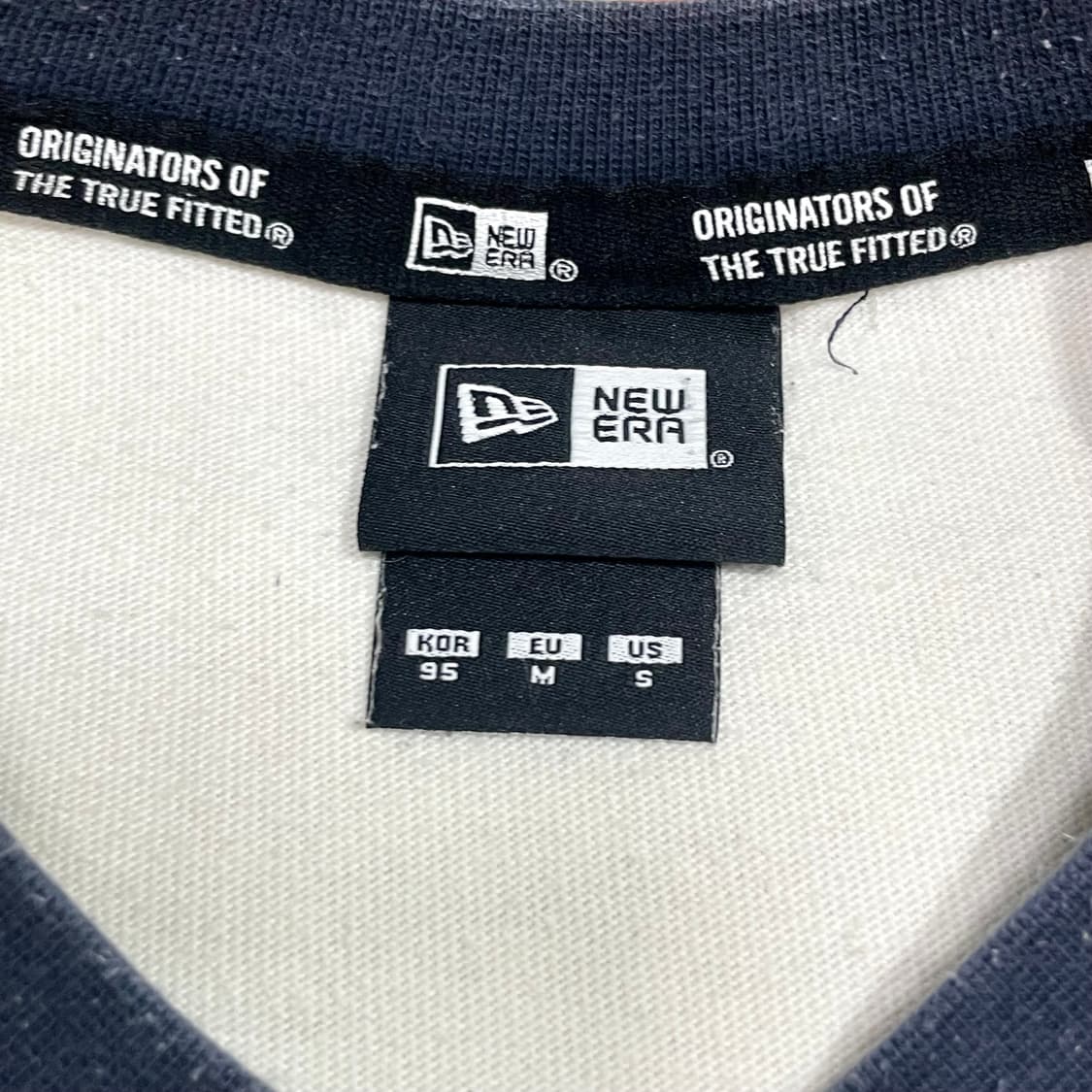 뉴에라 아이보리 화이트 뉴욕 프린팅 링거넥 긴팔 티셔츠 남성EU-M 상품이미지5