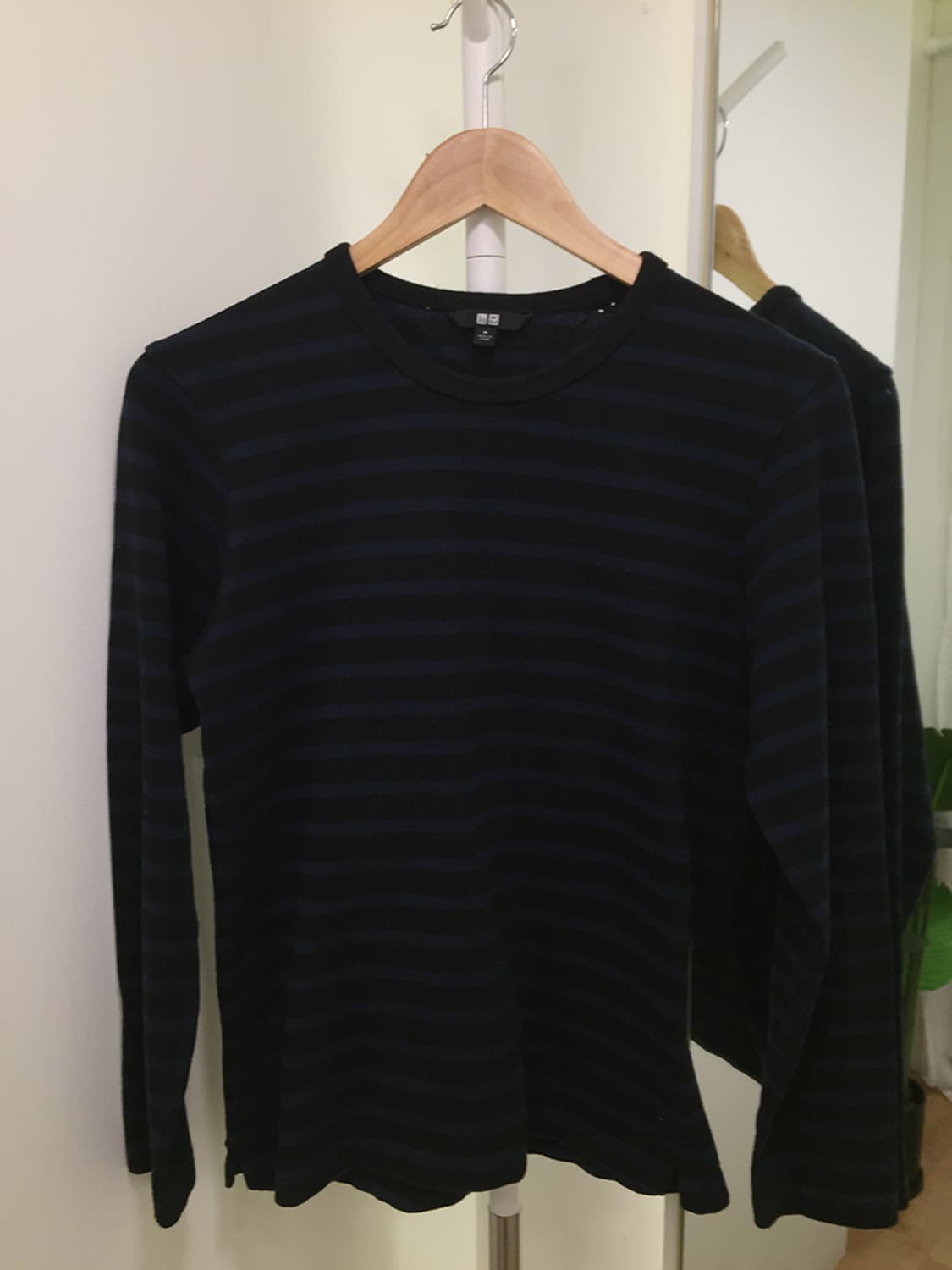 여성 유니클로 단가리 긴팔티셔츠 상품이미지2