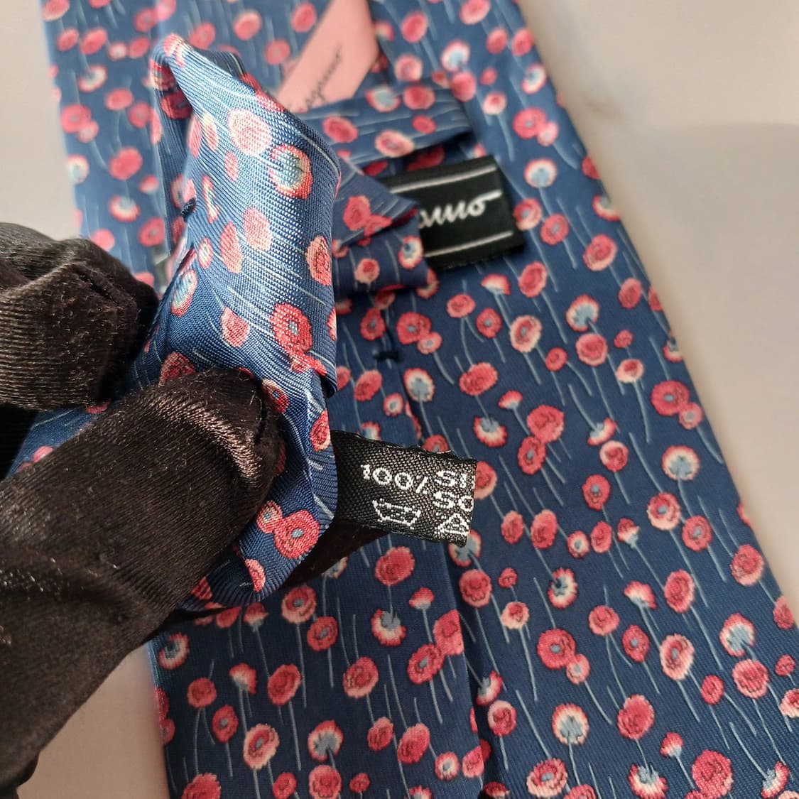 페라가모 실크 블루 플라워 넥타이 9.7cm A등급 A19334
 상품이미지10