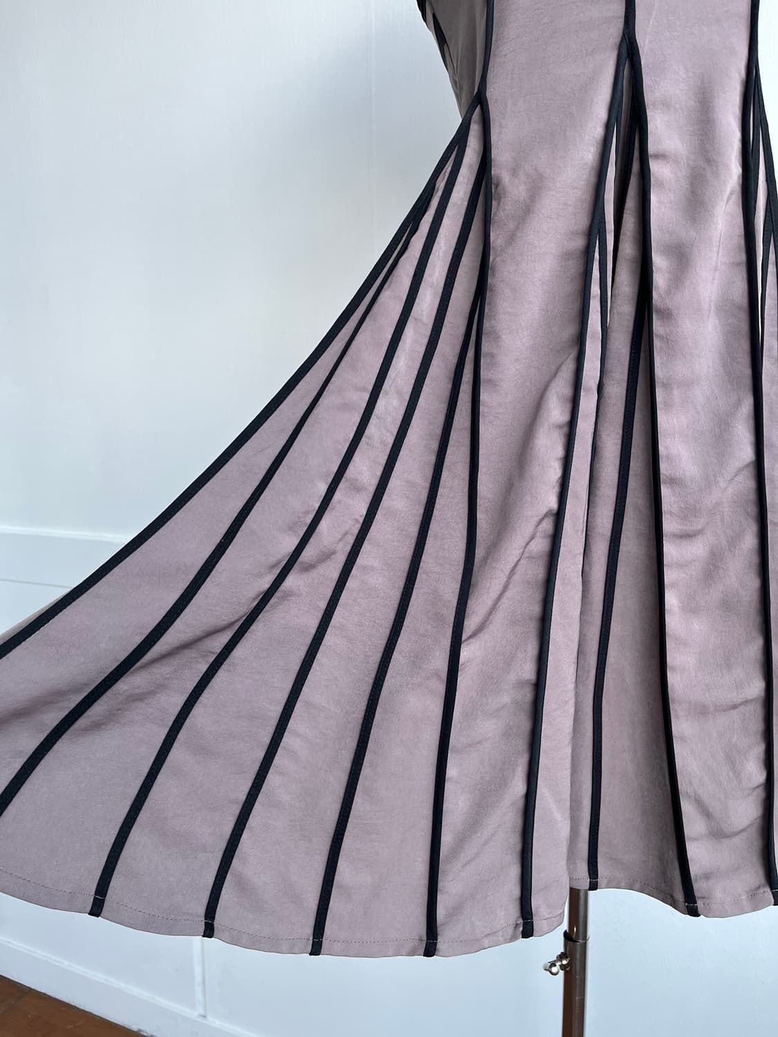 BLEU LAGON 입체 플리츠 원피스 상품이미지3