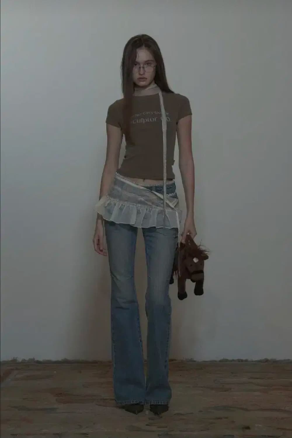 스컬프터 피카부 마이크로 쉬어 스커트 로우 아이보리 상품이미지2