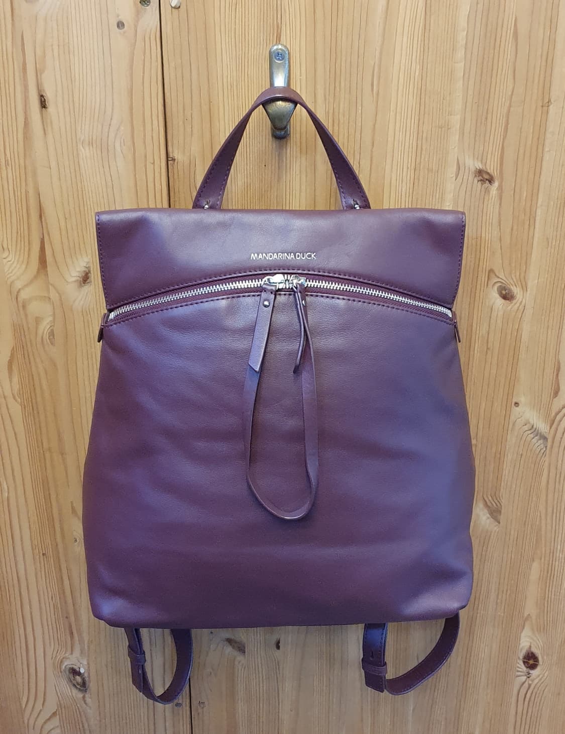 만다리나덕 레더 멀티백팩 상품이미지2