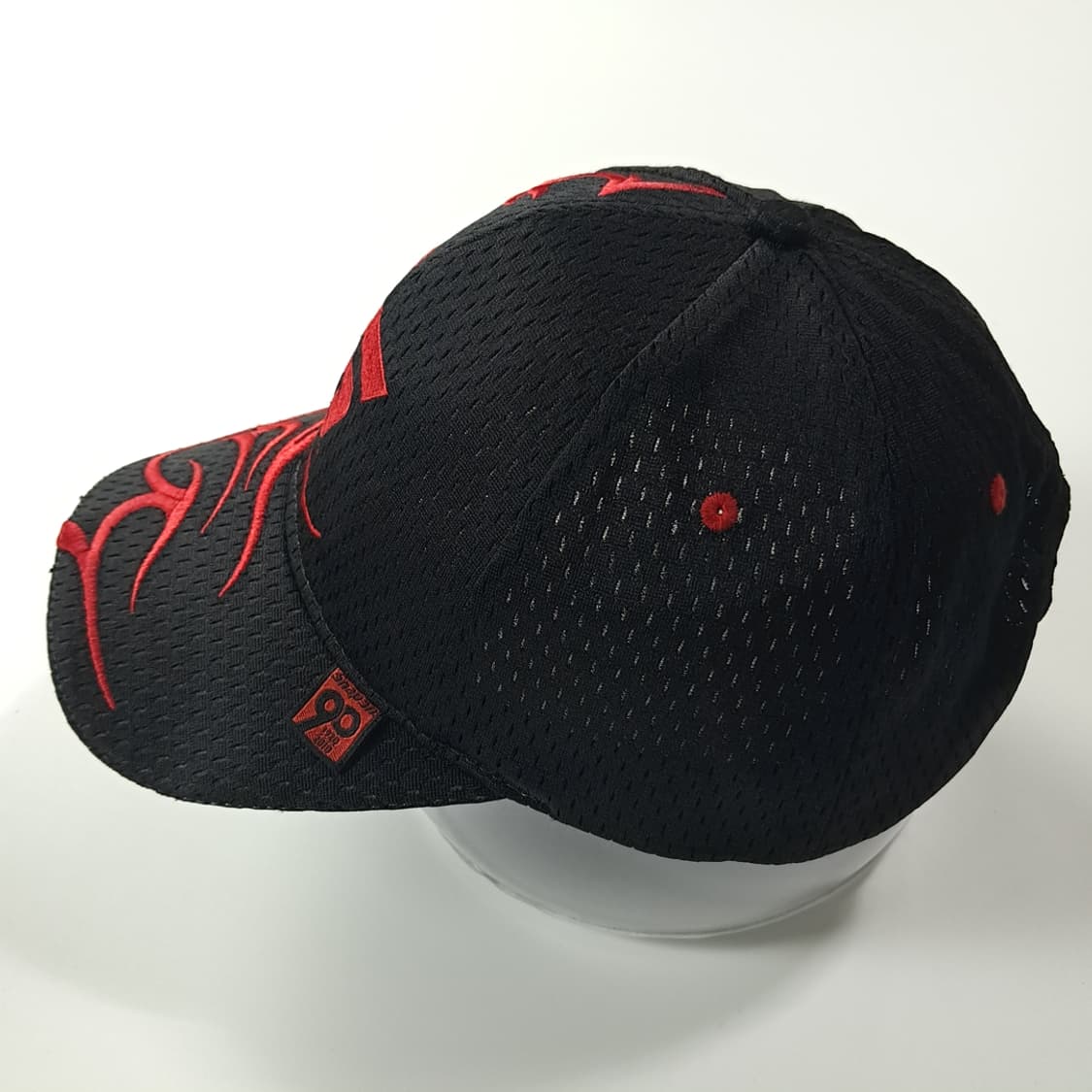 스냅온 90주년 기념 블랙 & 레드 플레임 메쉬 캡 P2115 상품이미지4