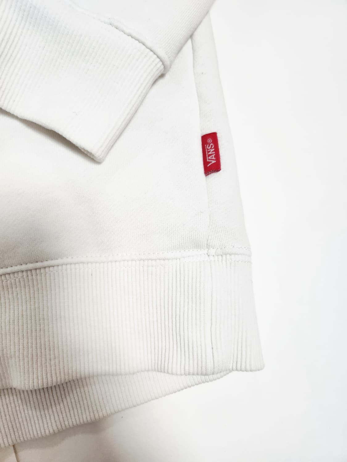 반스 흰색 기모 맨투맨 105 상품이미지5