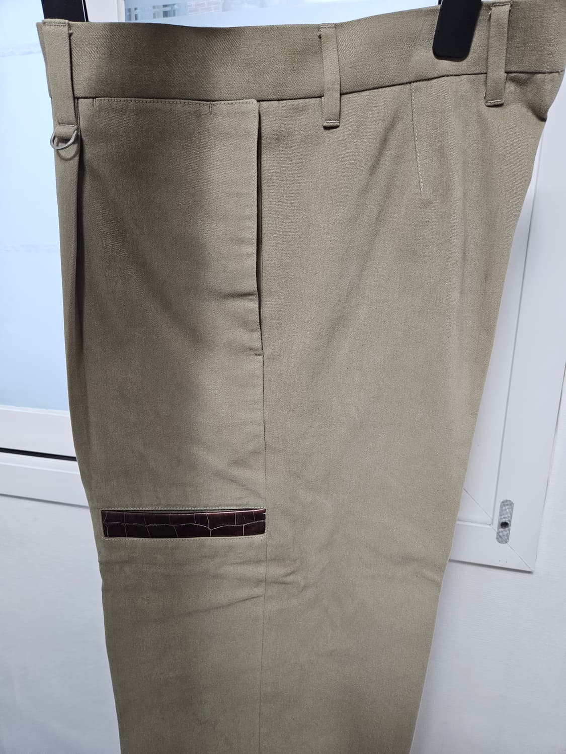 비욘드클로젯 악어가죽 패치 컬렉션 바지 상품이미지2