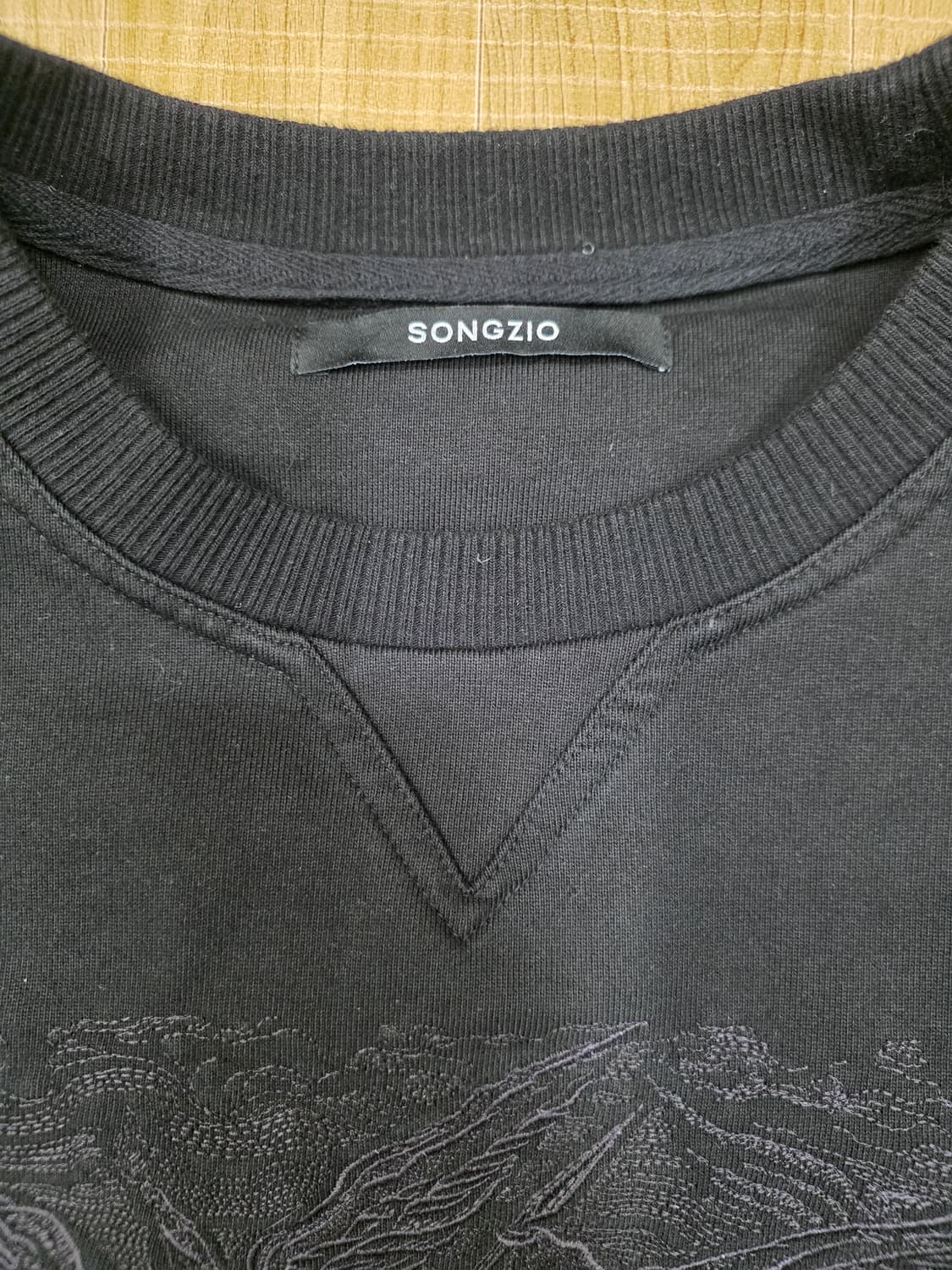 송지오 엠브로이드 맨투맨 52 상품이미지6