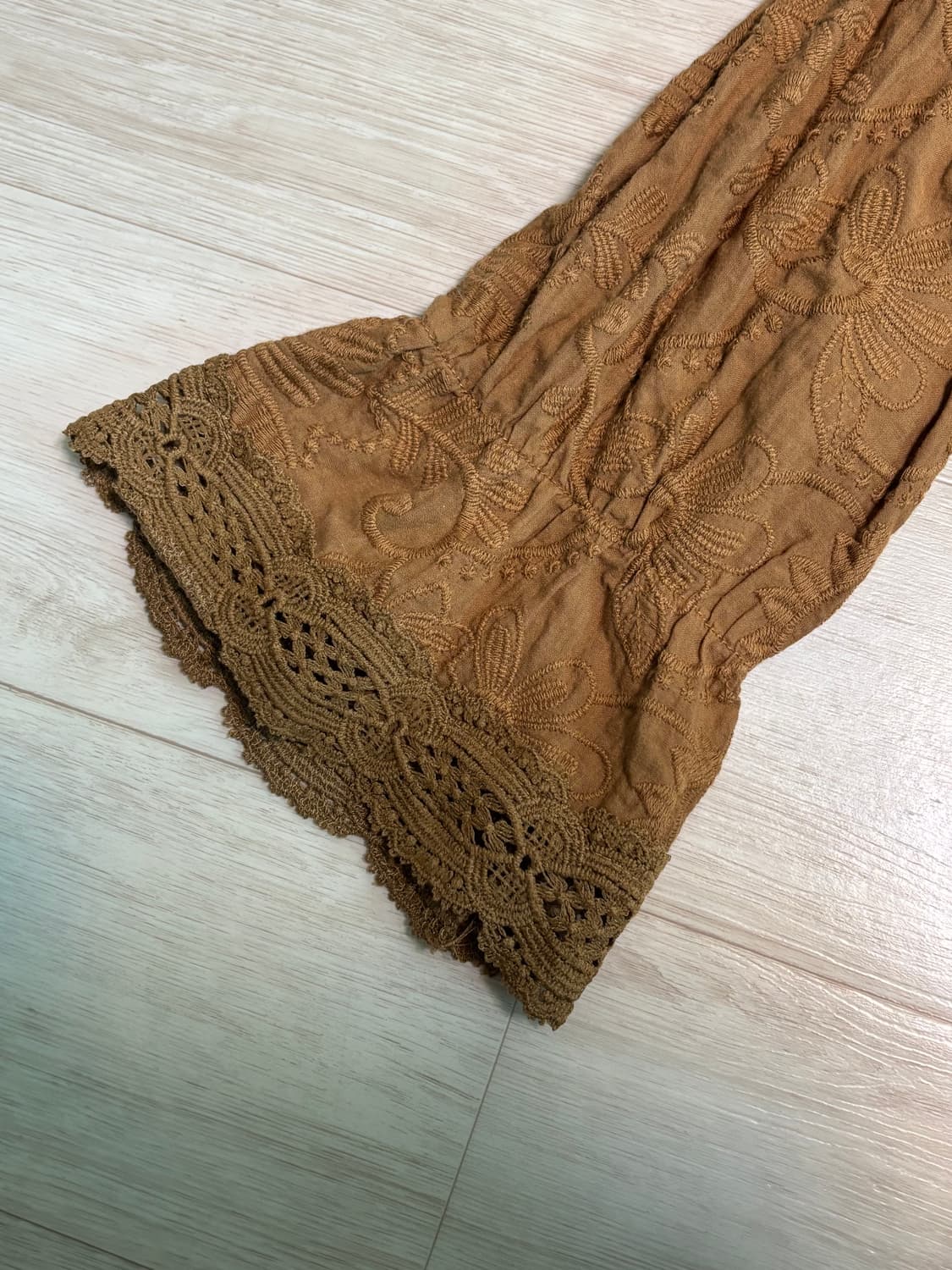 브라운 프릴 블라우스 상품이미지4