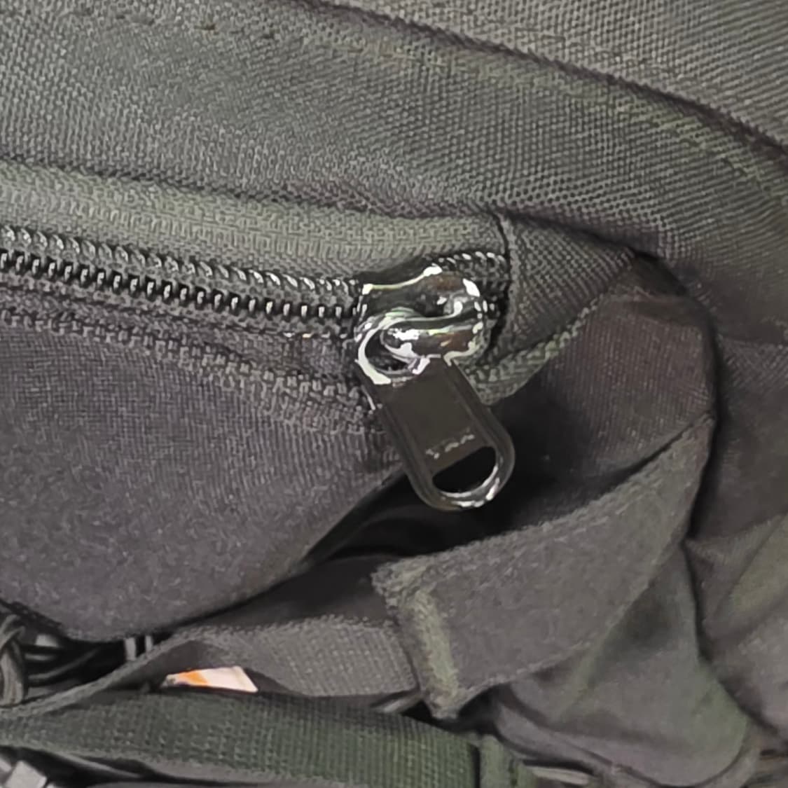 칼하트 블랙 백팩  상품이미지7