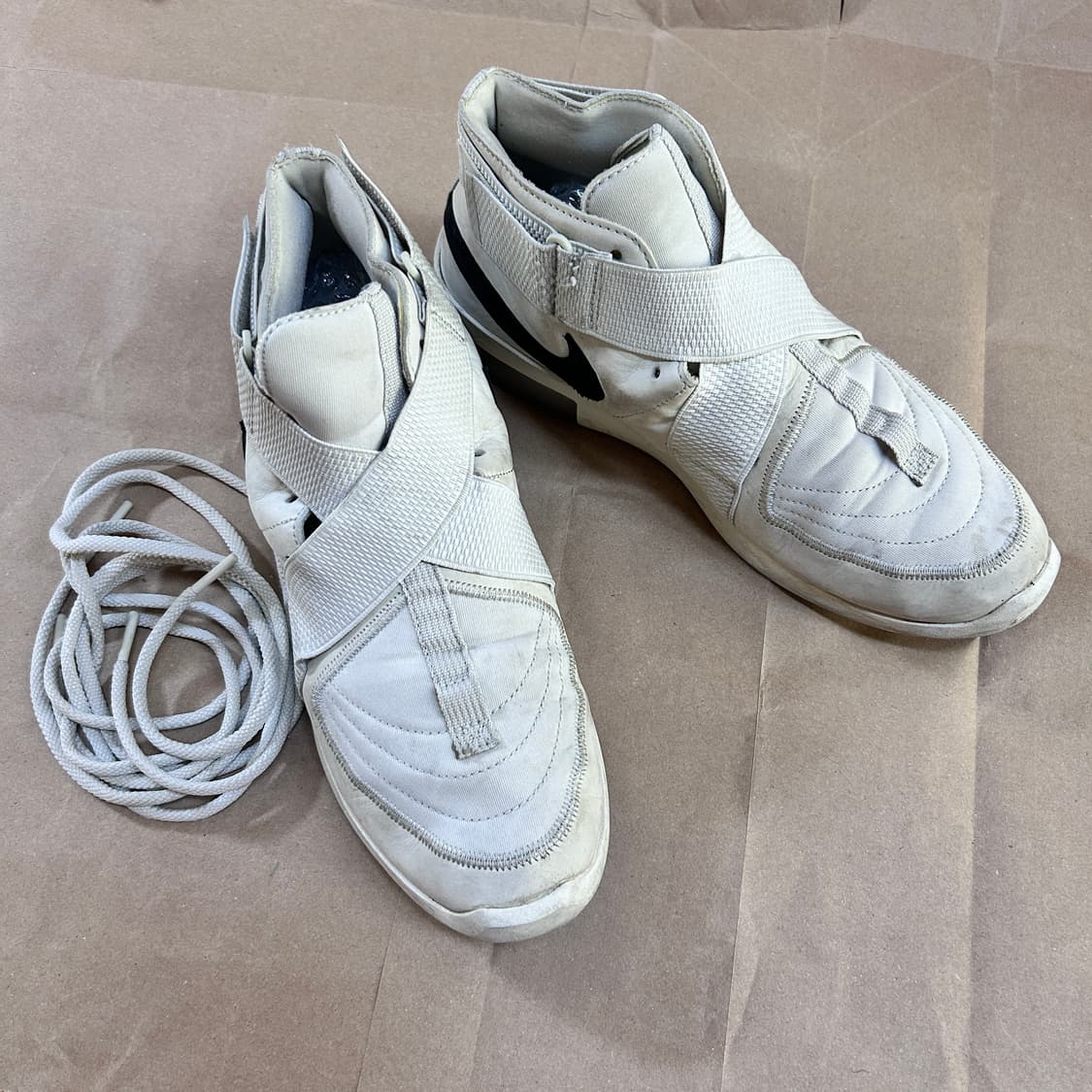 나이키 피어오브갓 에어 레이드 라이트본 285 상품이미지2