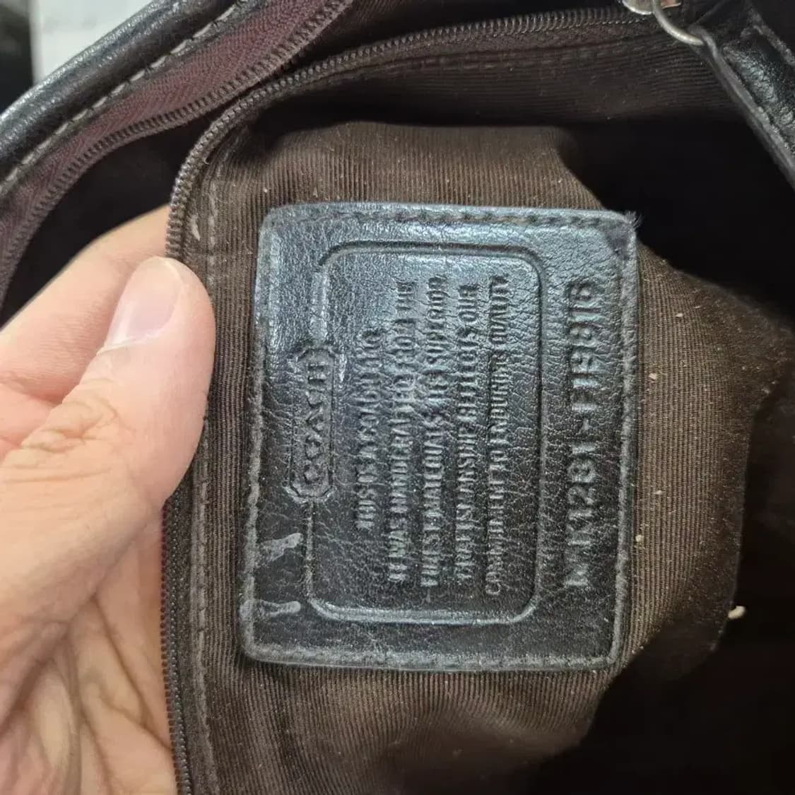 코치 시그니처 토트백 브라운 상품이미지10