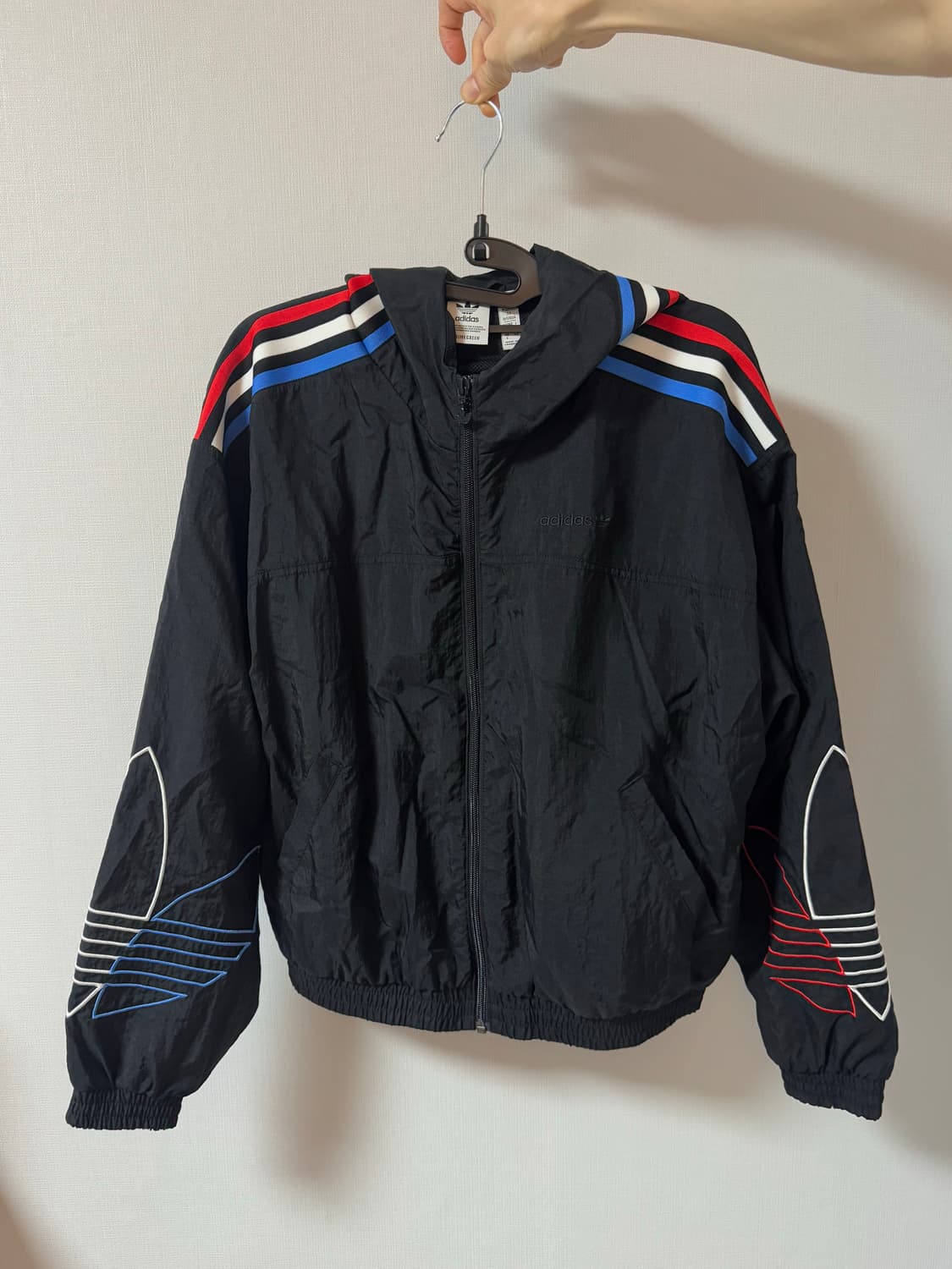 아디다스 윈드브레이커 S 사이즈 GT8471 상품이미지1