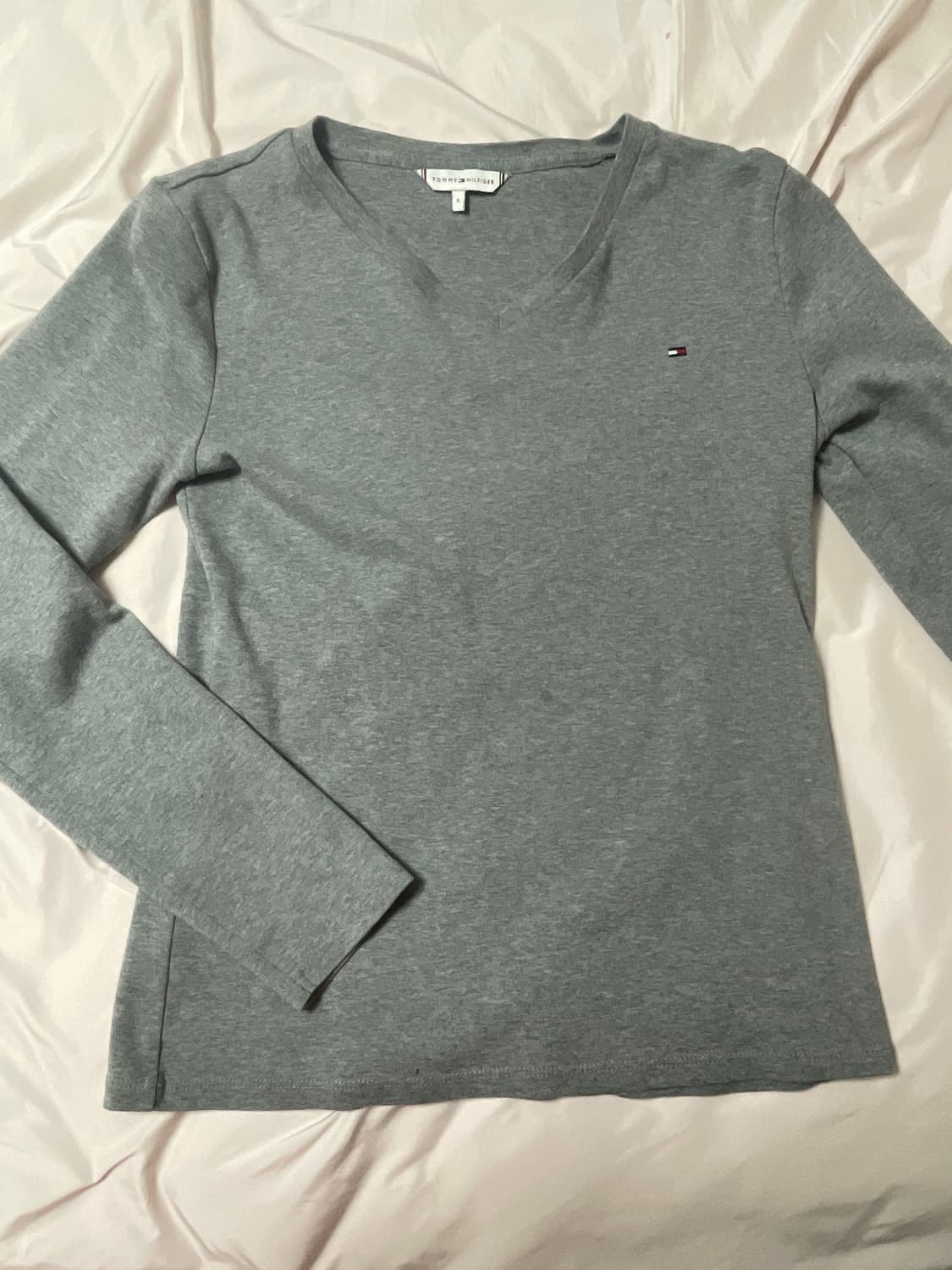 타미힐피거 브이넥 (그레이) 상품이미지2
