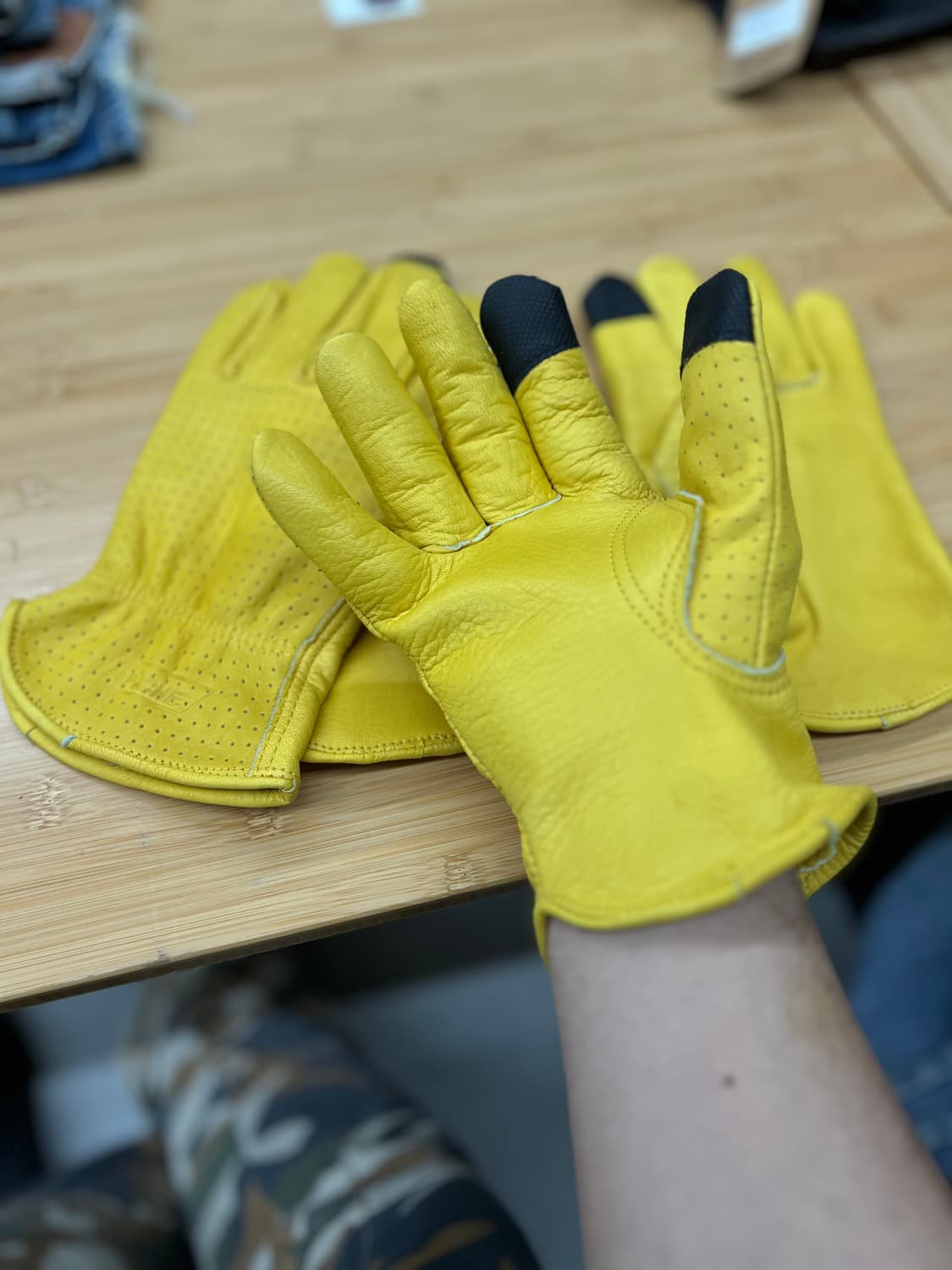 아파치 타공 가죽 글러브 상품이미지2