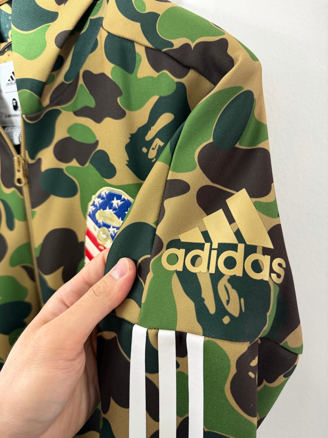 베이프 베이프샤크 베이프자켓 베이프아디다스 베이프후드집업 베이프샤크후드 상품이미지4