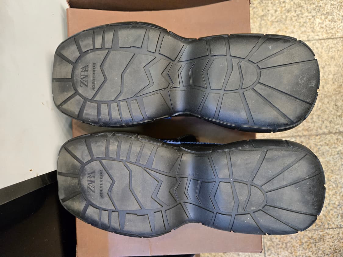 자라 x 아더에러 콜라보 레더 트랙 솔 로퍼 상품이미지6