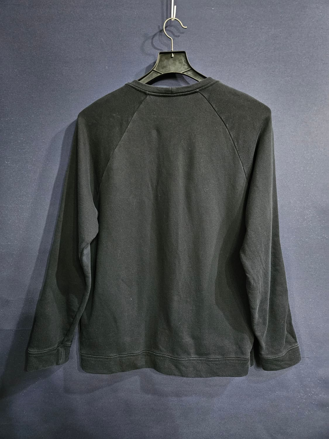 베르사체 컬렉션 다크네이비 남성 110 맨투맨  상품이미지2