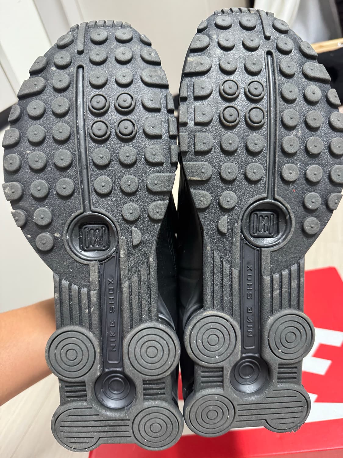 샥스r4블랙285 상품이미지3