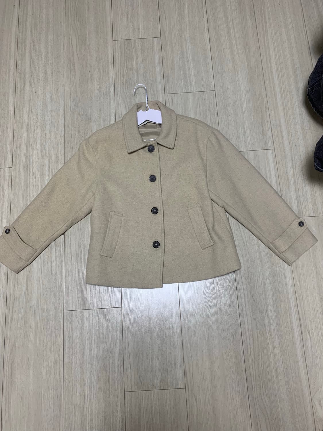 베이지 숏코트 상품이미지1