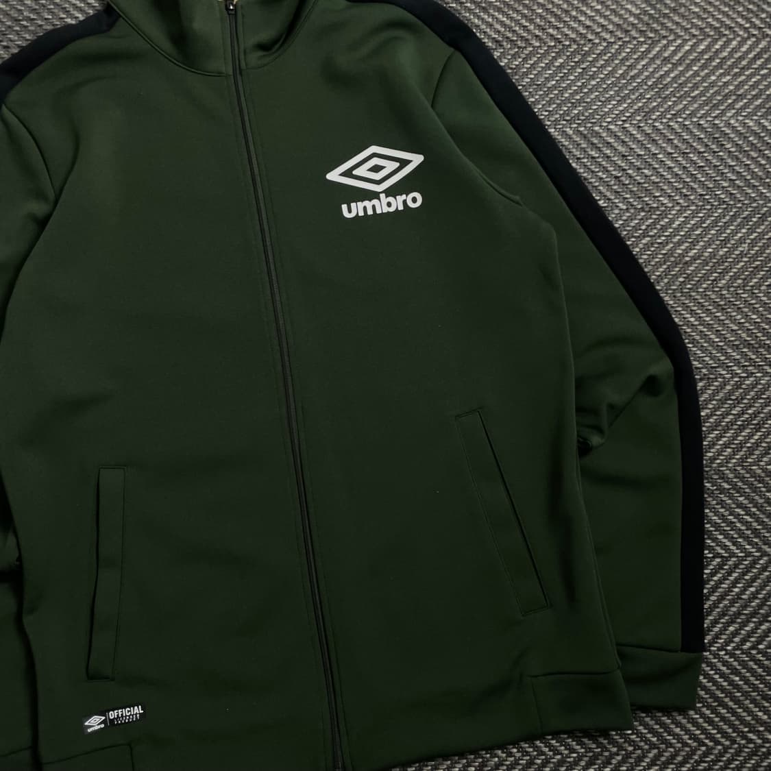 엄브로 솔퍼드 시티 빅로고 풋볼 트랙 자켓o 4449 상품이미지5