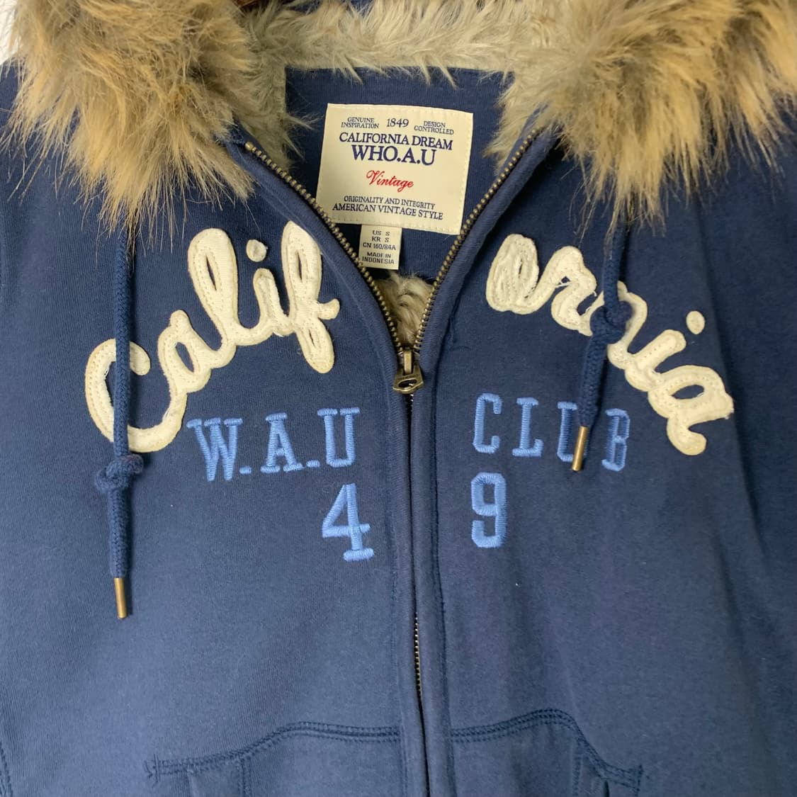 후아유 y2k 와투케 울프죠 네이비 후드집업 상품이미지5