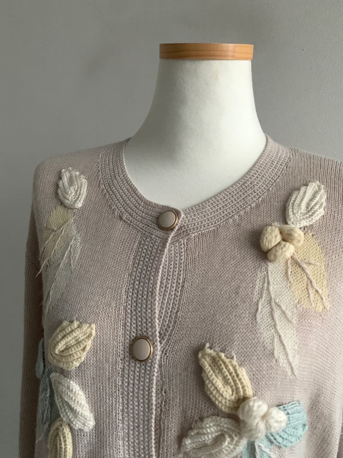 Vintage Button Embroidery Cardigan 상품이미지5