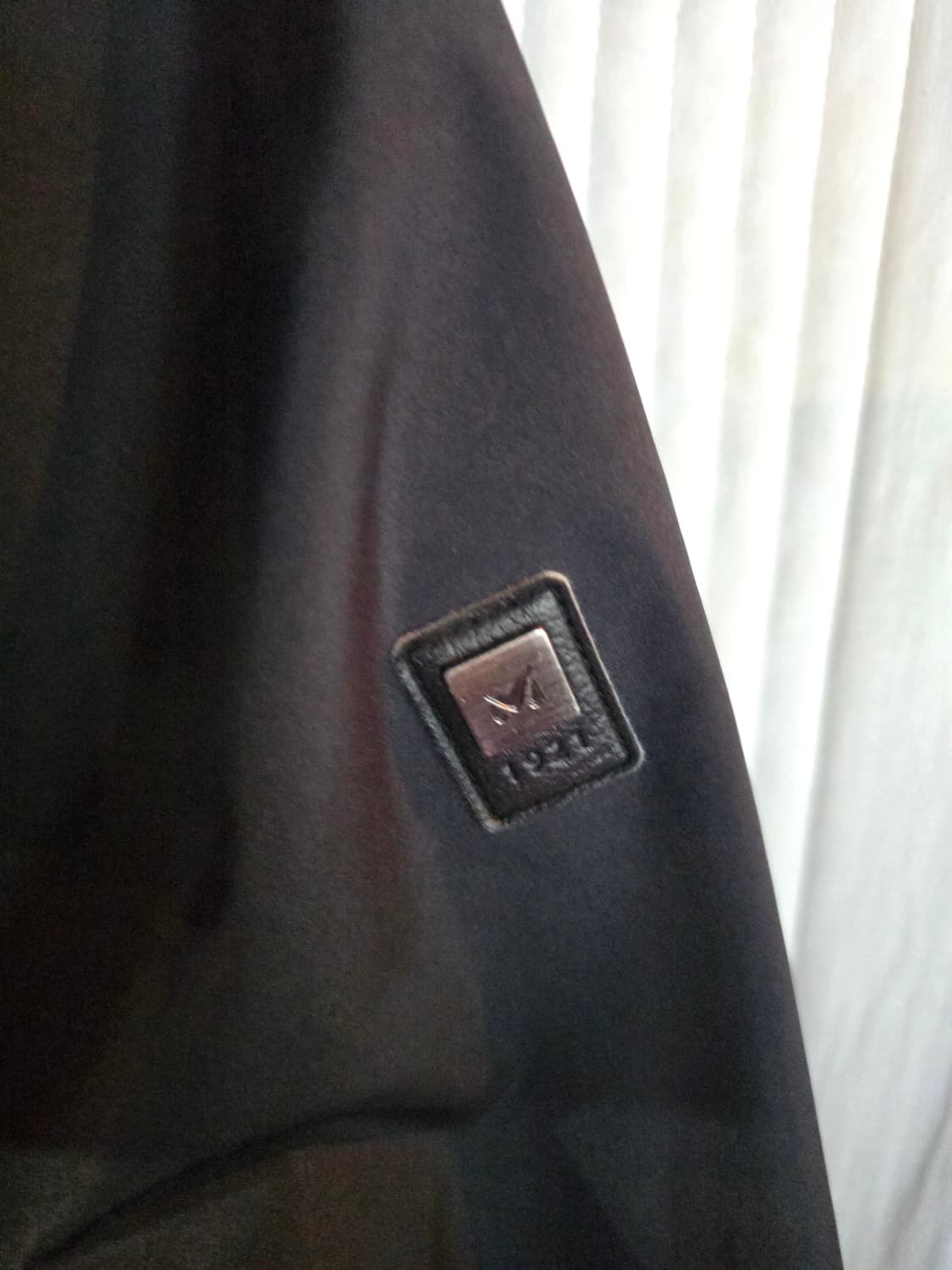 밀레 후드 바람막이 자켓 상품이미지6