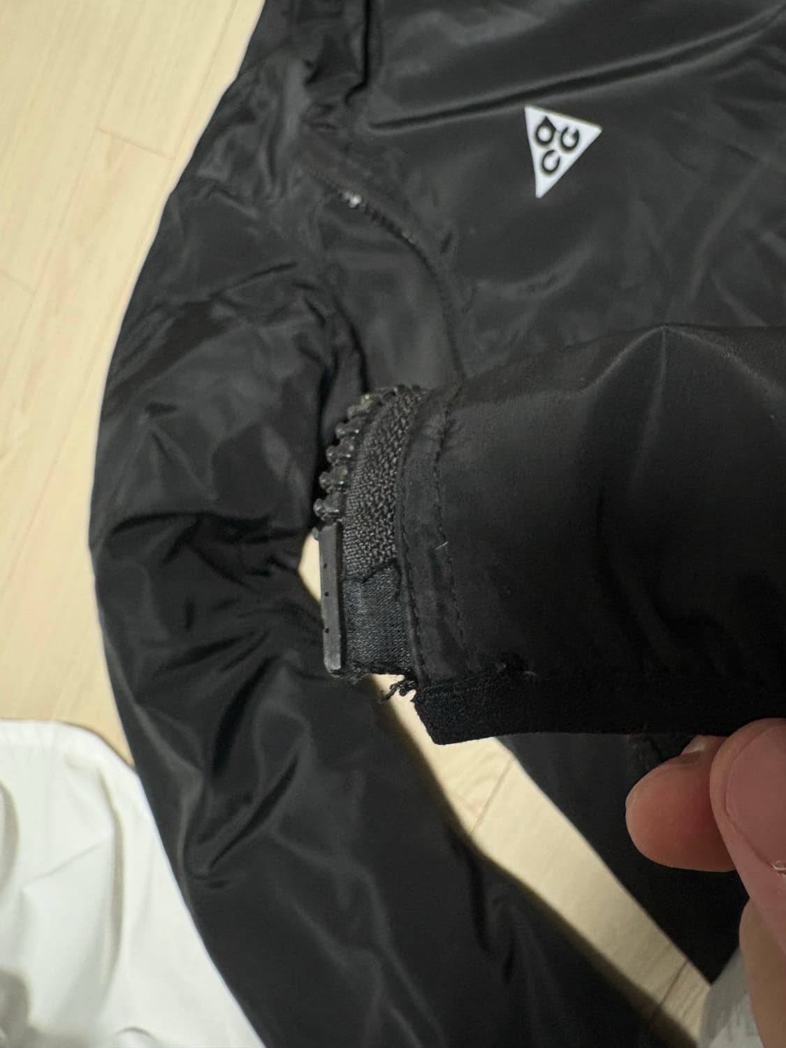 나이키 ACG 투웨이 경량패딩 블랙 XL 상품이미지7