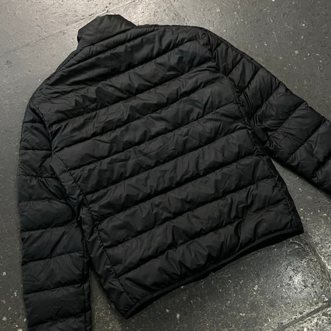 100 아디다스 경량 패딩  상품이미지5