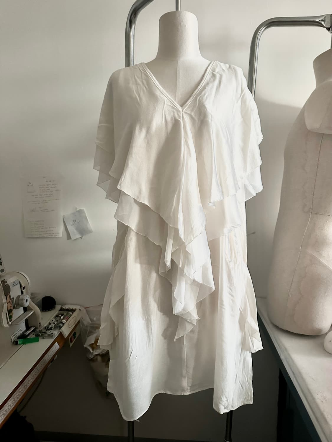 오프화이트 쉬폰 드레스  상품이미지4