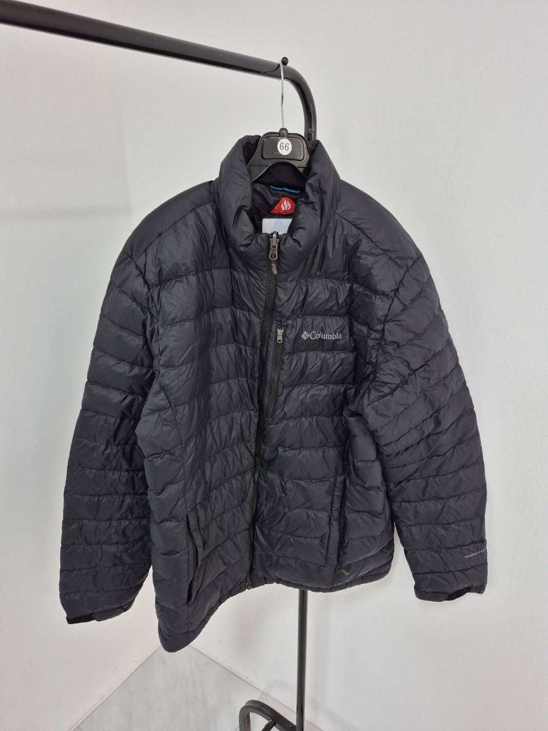 콜롬비아 정품 구스경량패딩 110사이즈 팝니다 상품이미지3