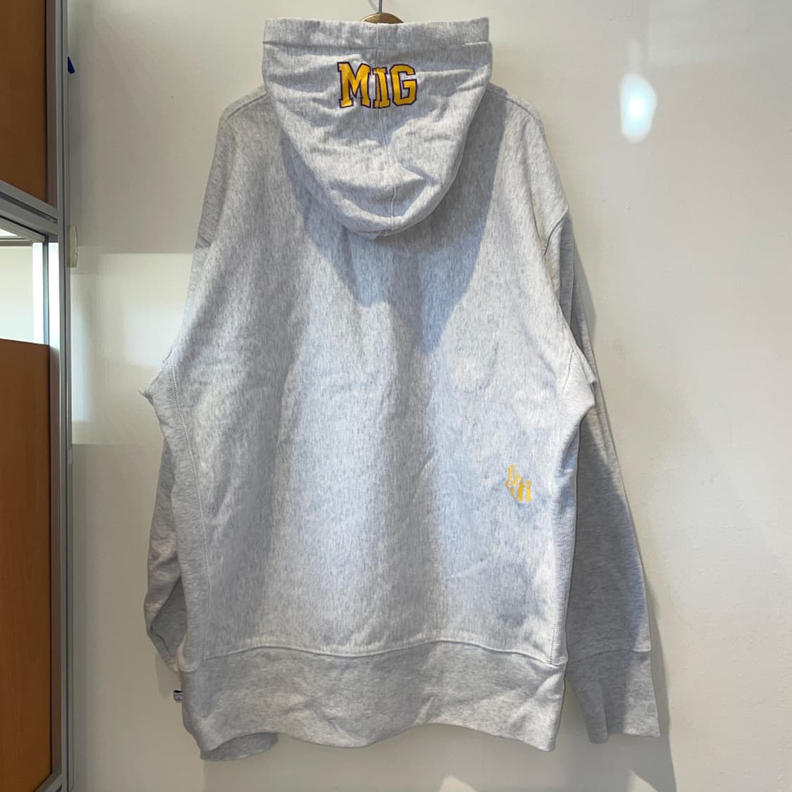 FETCH Michigan Logo Hoodie (Light Gray) 상품이미지2