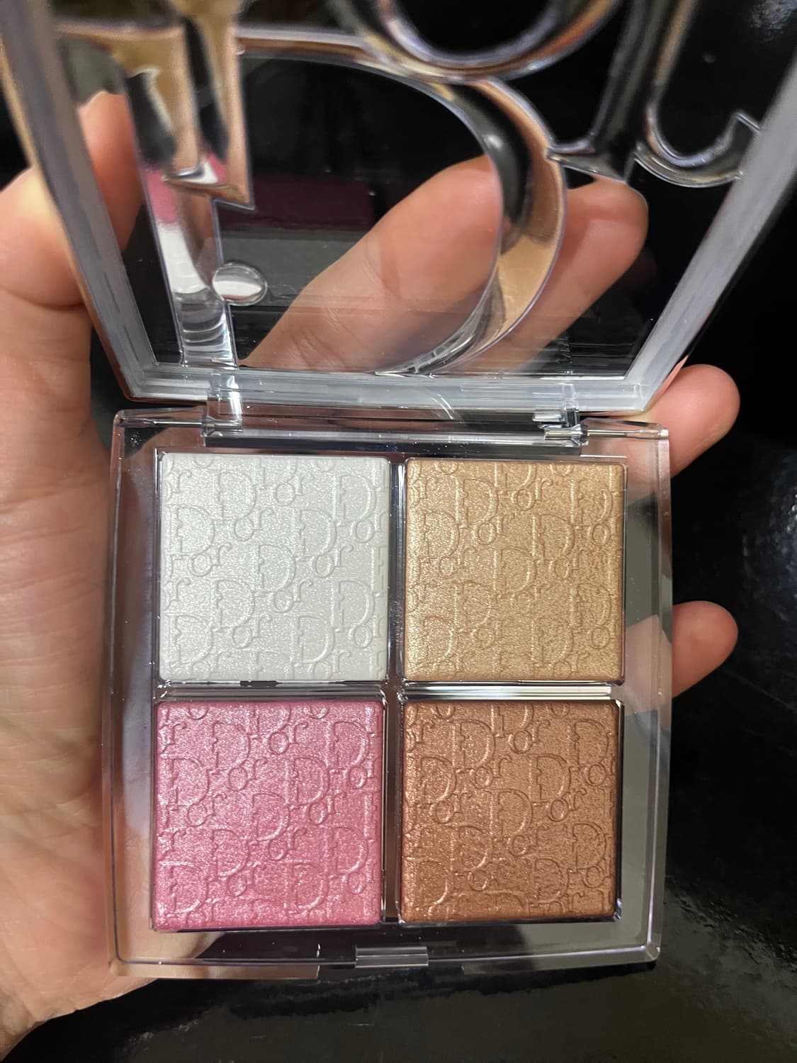 디올 백스테이지 하이라이터 유니버셜 글로우 상품이미지2