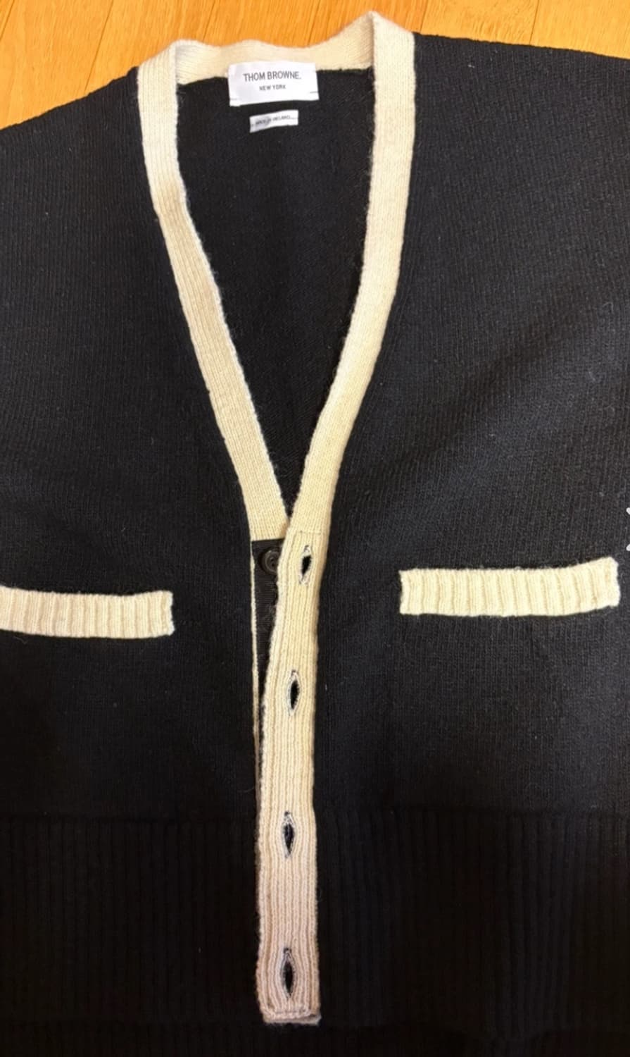 톰브라운 가디건 블랙 3사이즈 상품이미지3