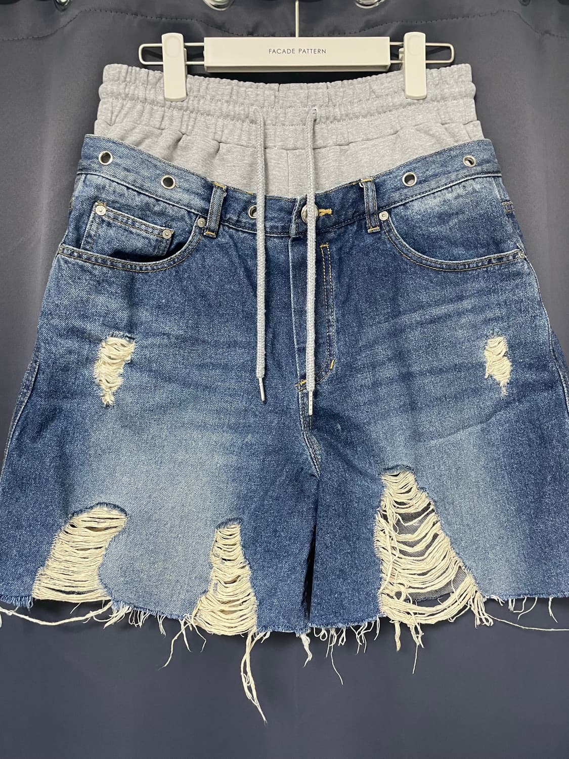 앤더슨벨 Denny Sweat Waist Damaged Shorts 상품이미지4