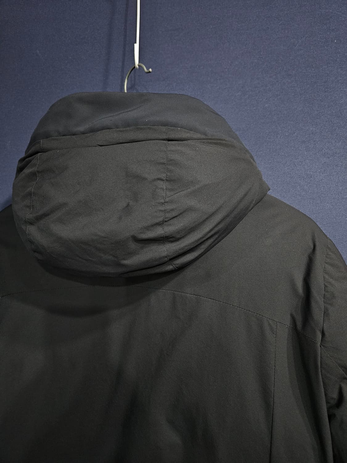 아이더 블랙컬러 남성 95 구스다운 대장급 패딩  상품이미지9