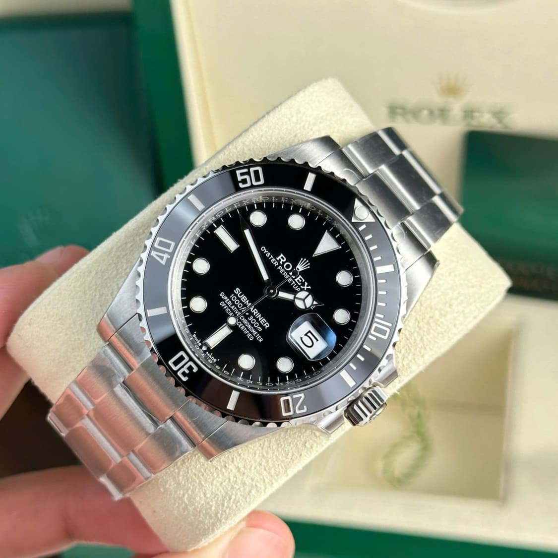 롤렉스 서브마리너 블랙 데이트 41MM 126610LN 상품이미지3